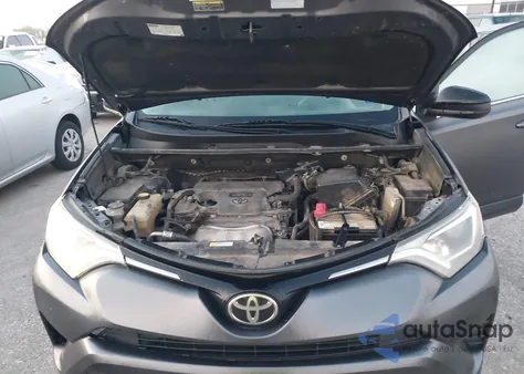 2017 Toyota Rav4 Le z USA, uszkodzony, nr VIN 2T3ZFREV3HW348073